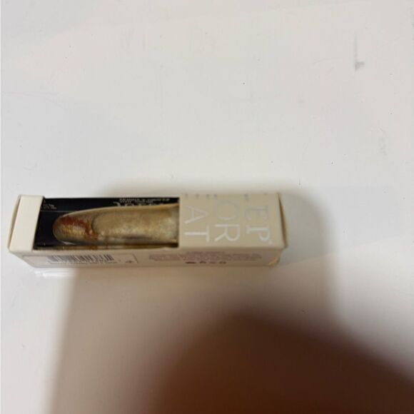 Julep lipsticks Sienna  classic with a twist - Picture 3 of 7